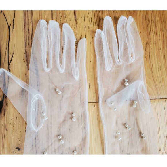NWT Long Sheer Wedding Gloves with Pearls - Picture 4 of 5